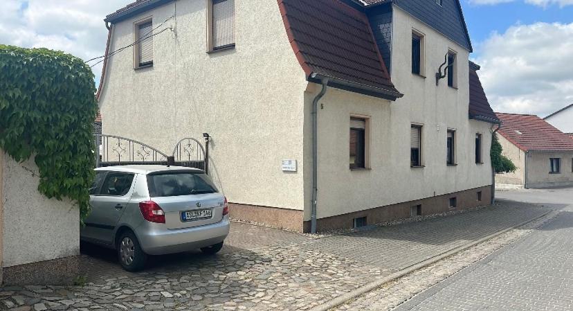 Schoene 2 Raum-Wohnung In Etgersleben Eksteriør bilde